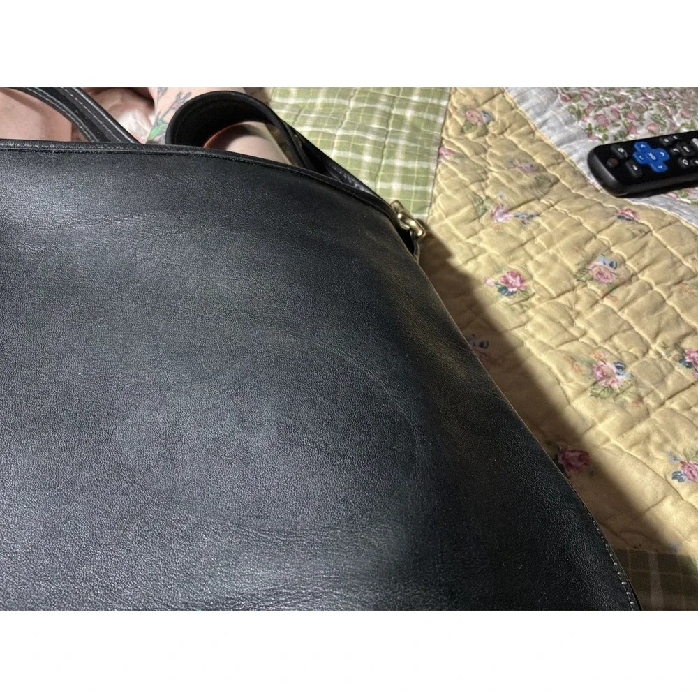 Vintage 2000 Black Slim Hobo Coach Bag -SEE PICS FOR SLIGHT IMPERFECTIONS